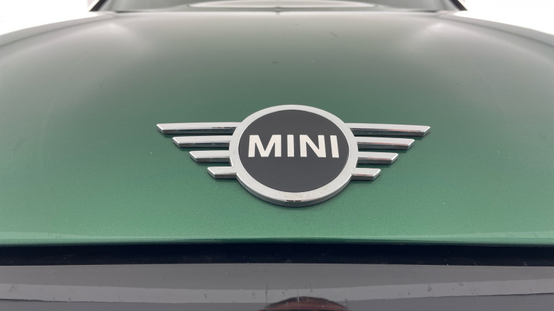 MINI Cooper 2.0 C Classic 2dr Auto Petrol Convertible